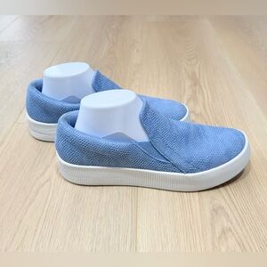 Allbirds Women's Lounger Lift in Hanami Blue Size 9